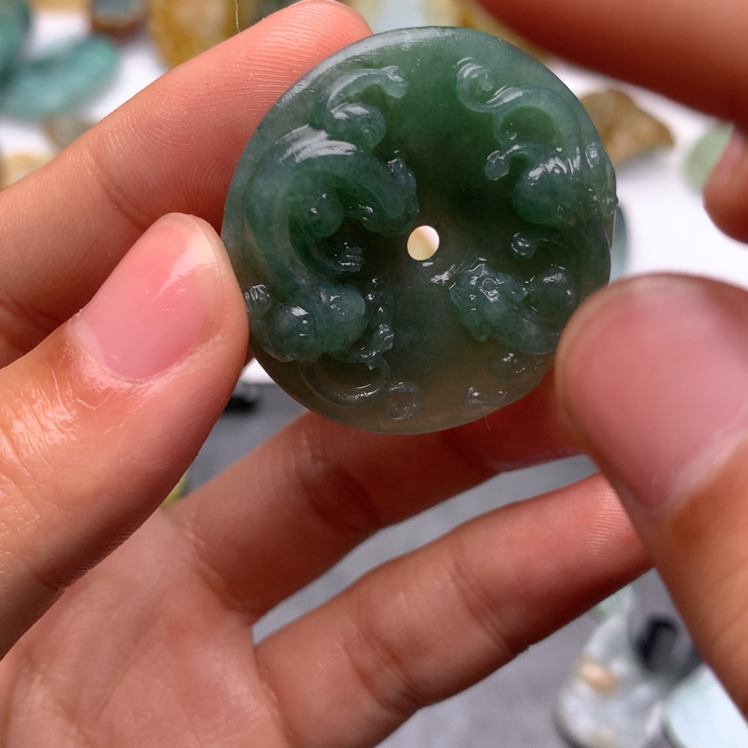 定制翡翠未镶嵌翡翠