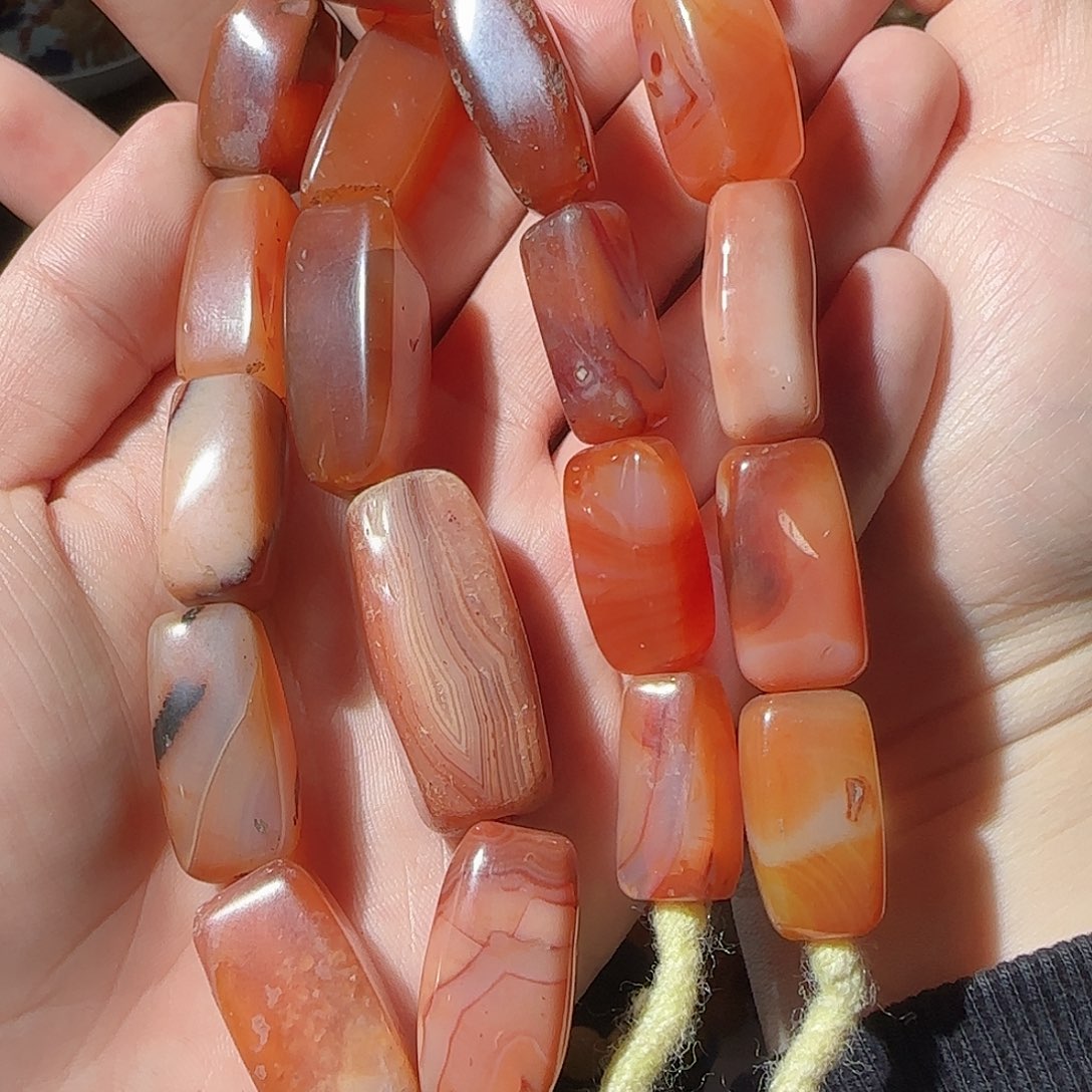 罗***松玛瑙/玉髓未镶嵌手链