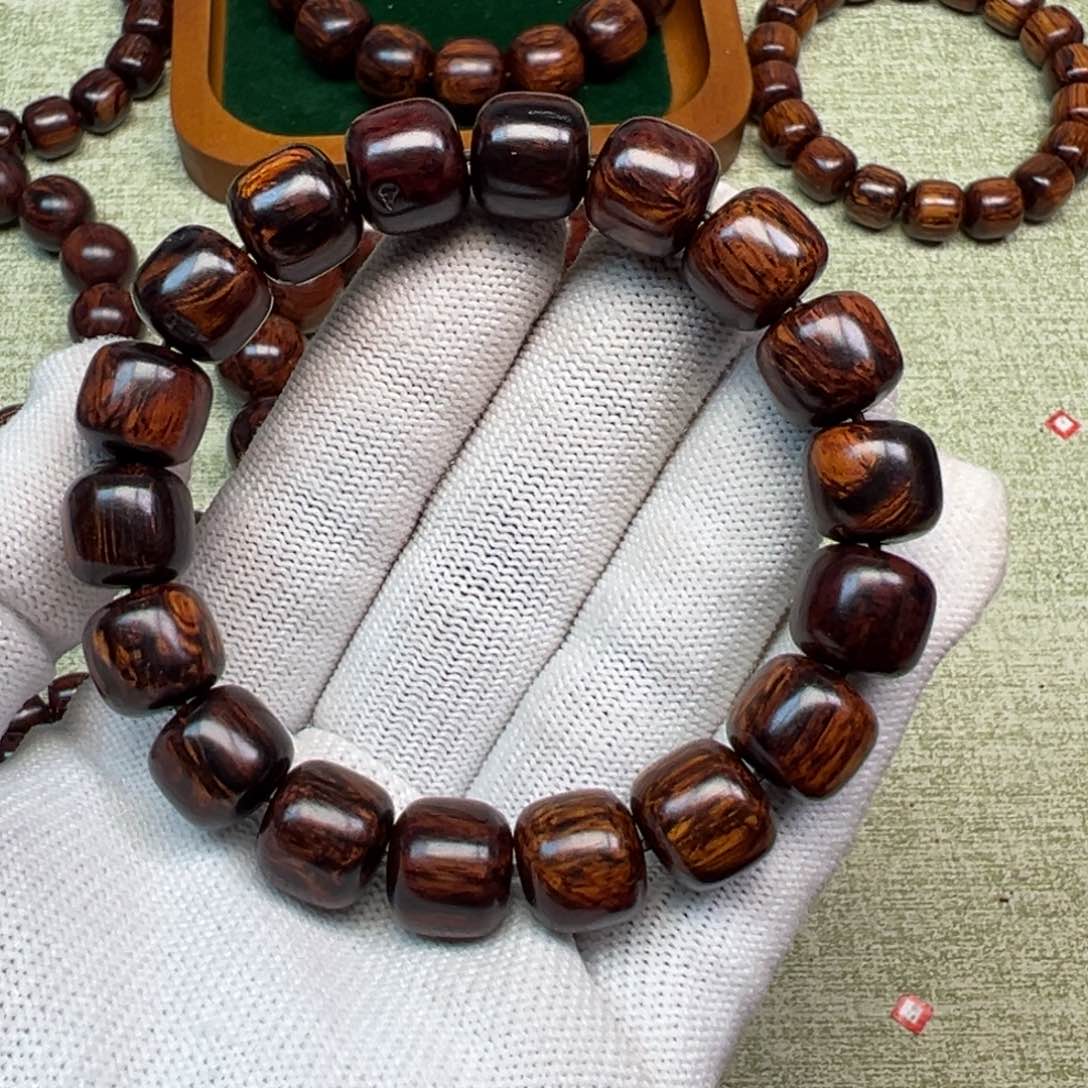 木海南红降1.2*1.1瑕疵