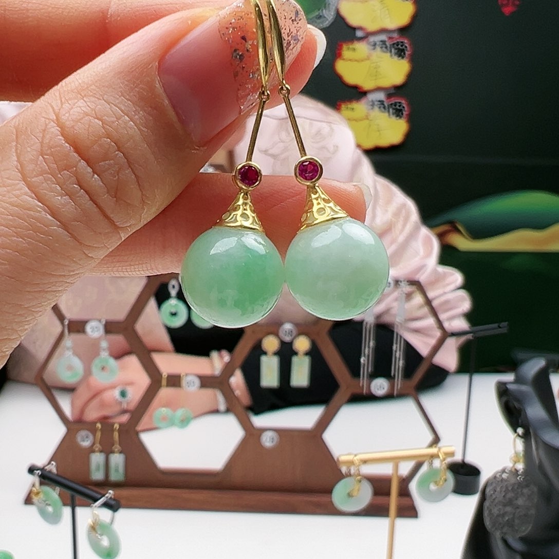 翡翠耳饰18K金镶嵌天然翡翠耳饰18k金镶嵌