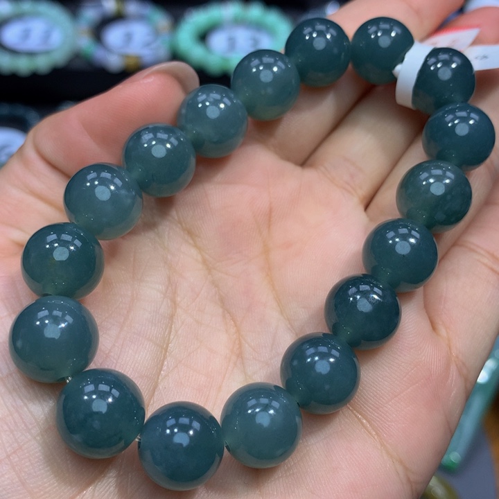 翡翠手链未镶嵌翡翠