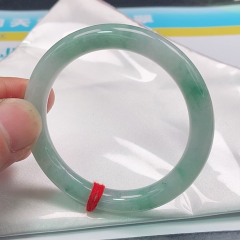 翡翠手镯未镶嵌0503号