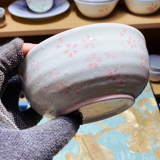 瓷片新年快乐。万事如意