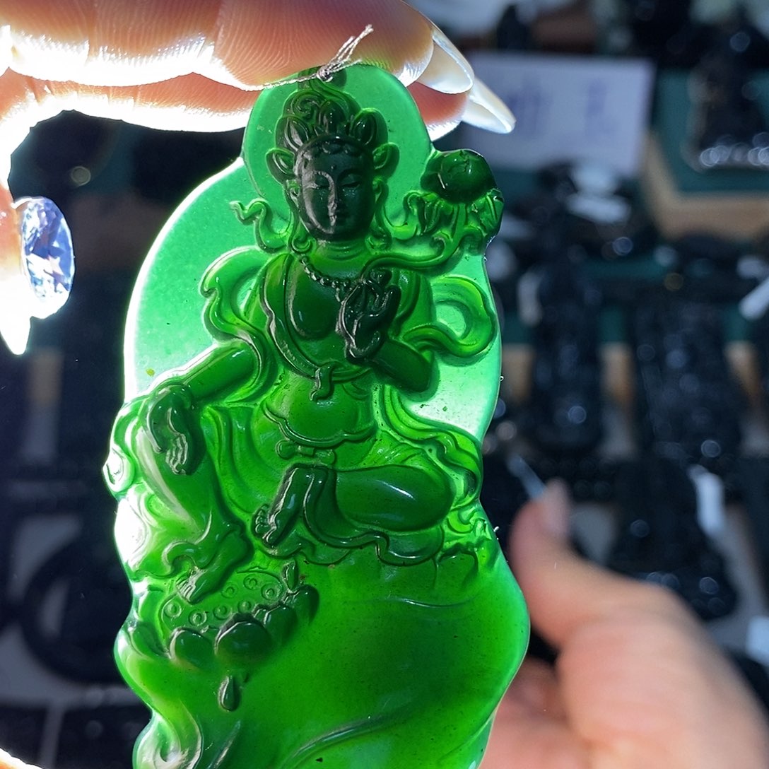 未镶嵌蛇纹石玉颈饰