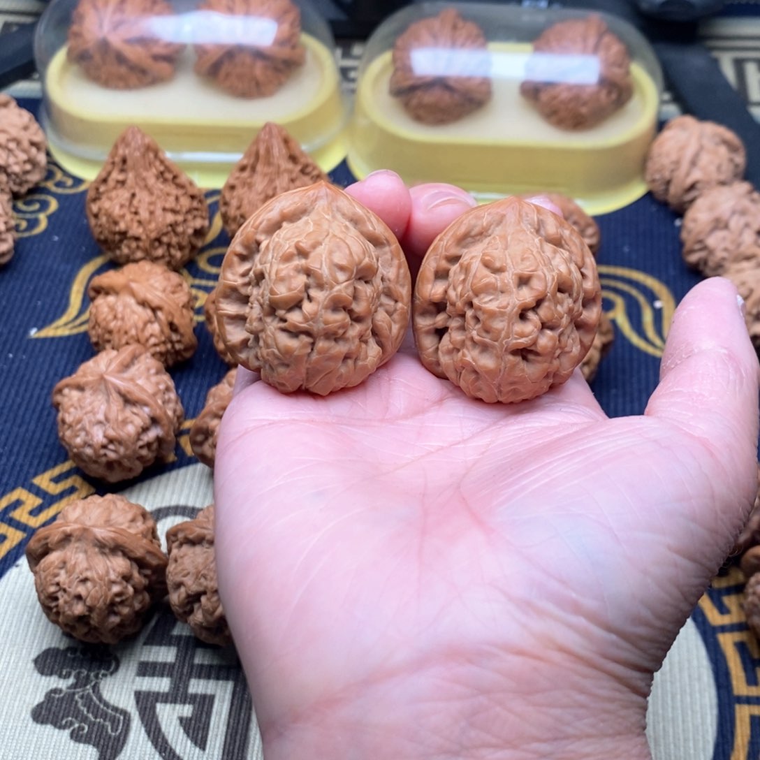 手串/手链橄榄核金字塔36