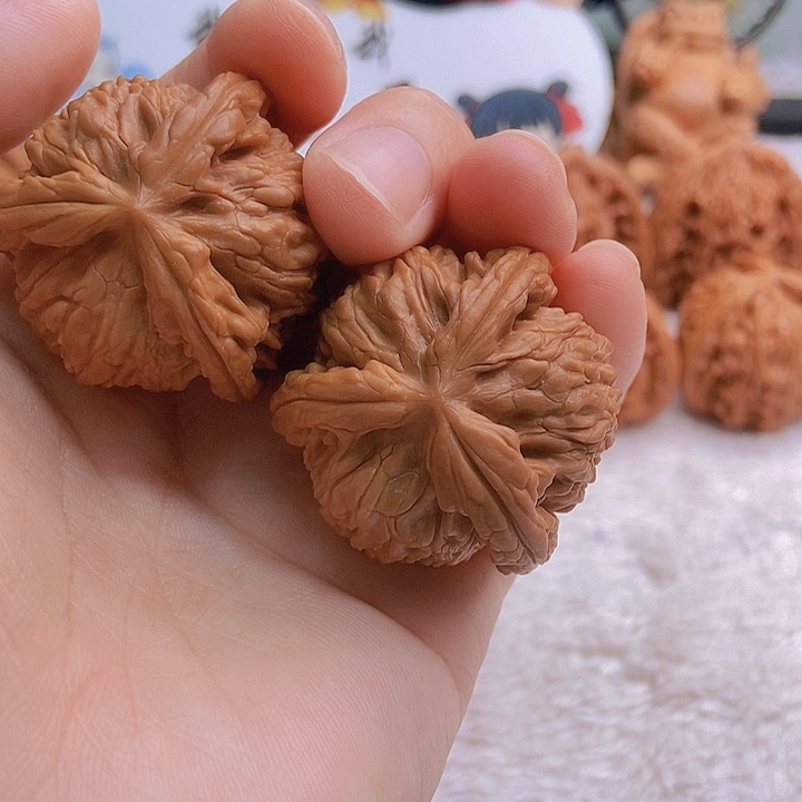 文玩核桃把件小*仔三棱