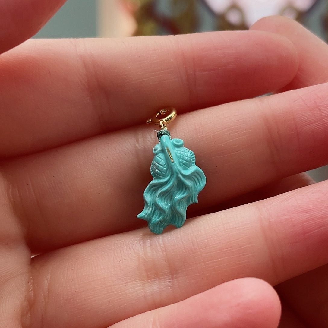 绿松石颈饰未镶嵌