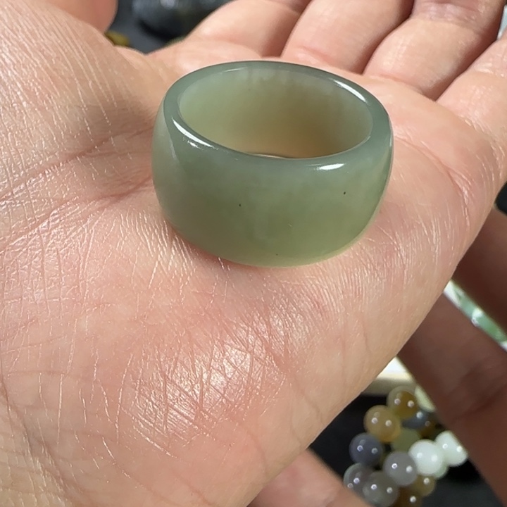 和田玉未镶嵌颈饰20.3