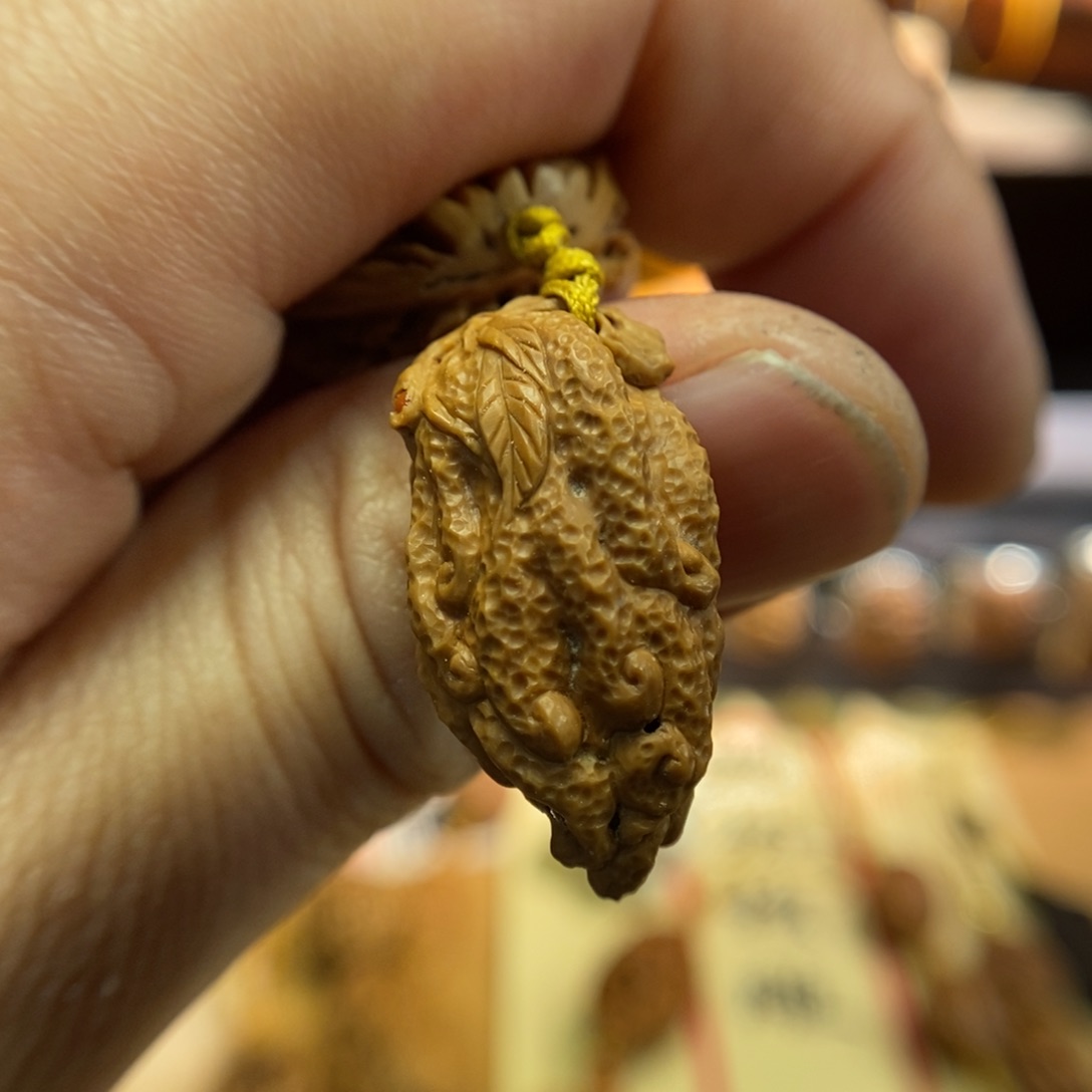 潍坊核雕桃核雕刻福寿