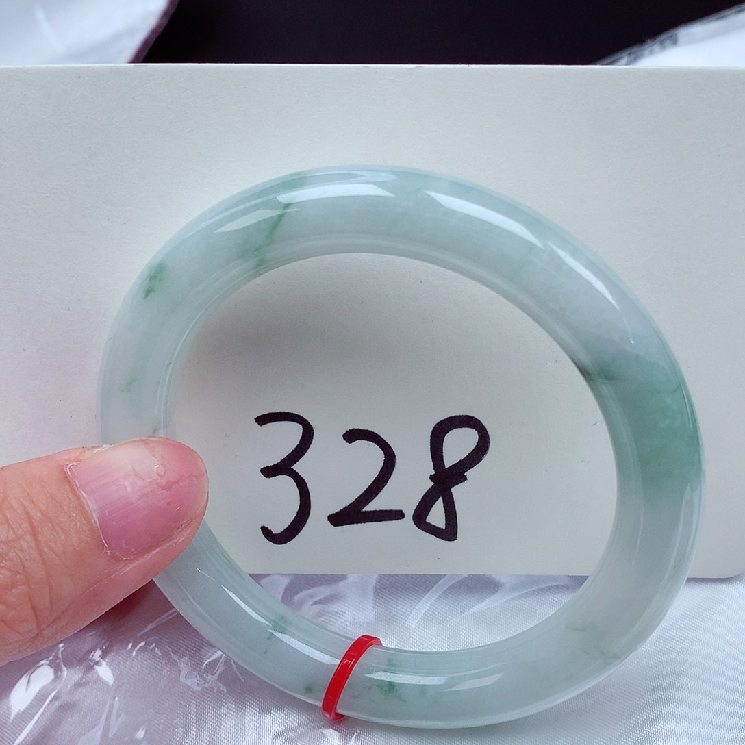 翡翠未镶嵌手镯翡翠