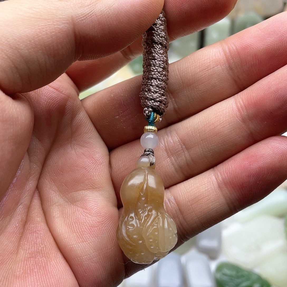 和田玉白菜吊坠未镶嵌