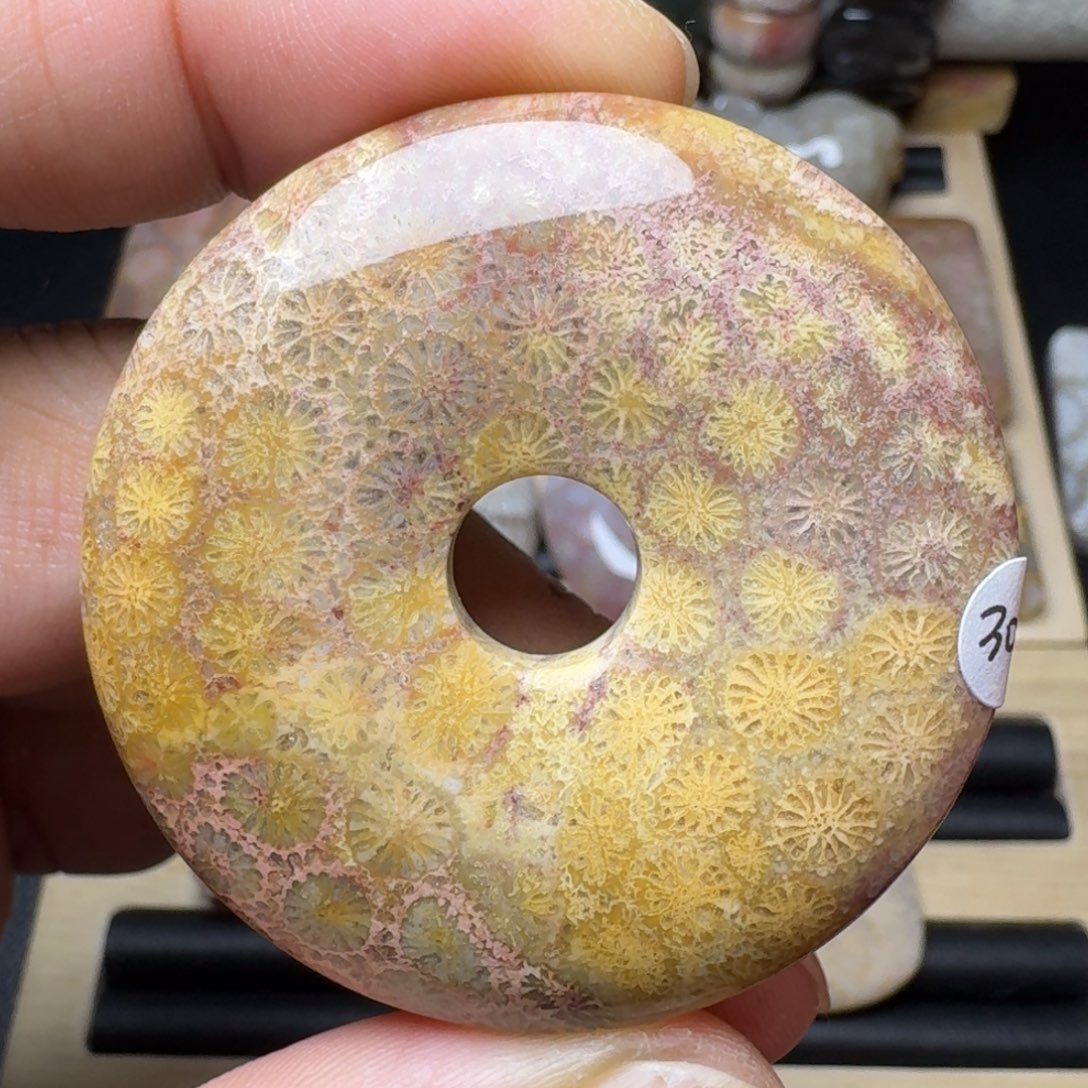 硅化玉未镶嵌纯天然色有机玉石保真色