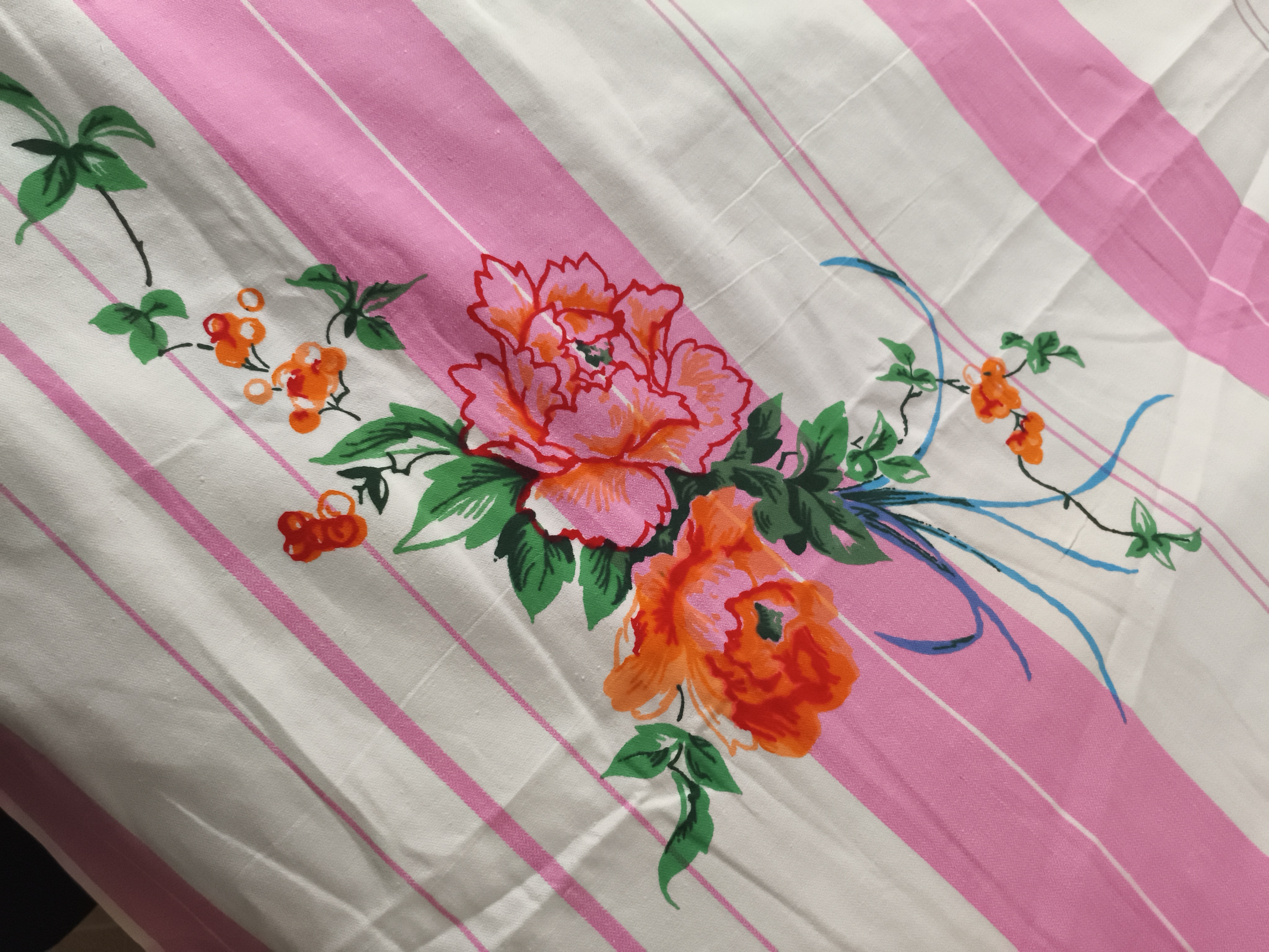 麻雀牌红花绿叶老床单