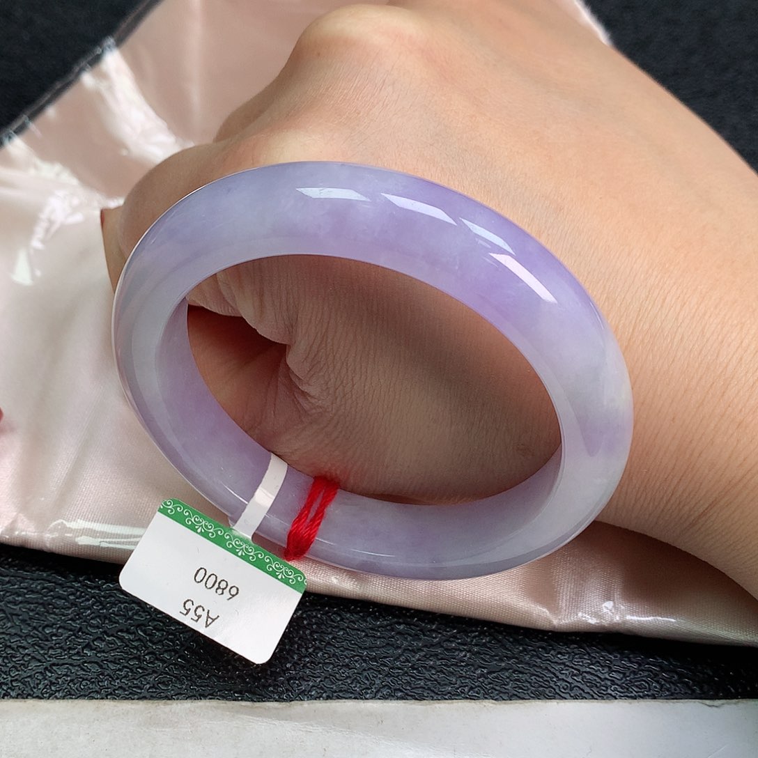 翡翠手镯未镶嵌56圈