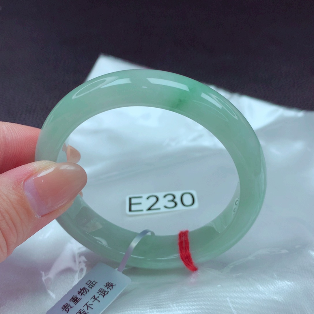 翡翠手镯未镶嵌手镯88 