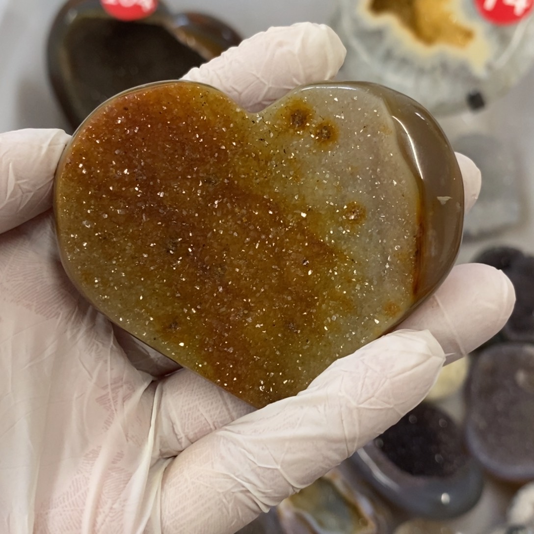 水晶天然水晶爱心未镶嵌