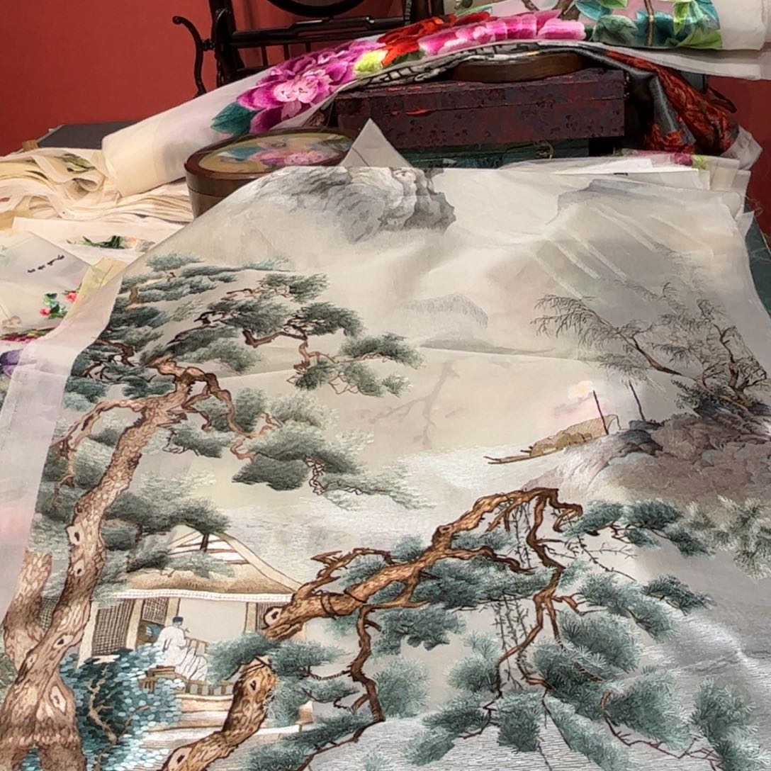 简***画刺绣纯手工。纯手工。纯手工？纯手工