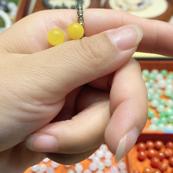 翡翠散珠冰鸡油黄卡7➕