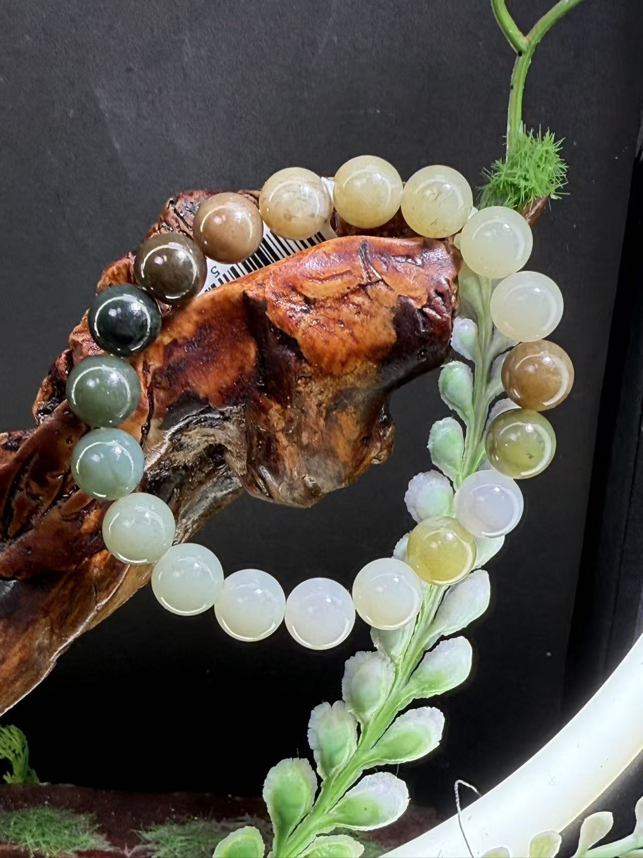 时尚经典和田玉手串HTY10205多样性发货