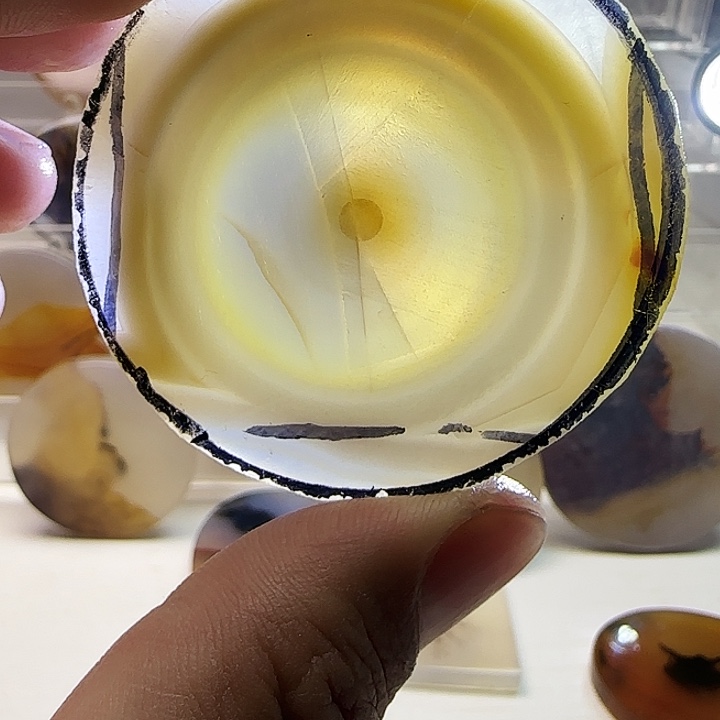 玛瑙/玉髓未镶嵌珠宝奇石