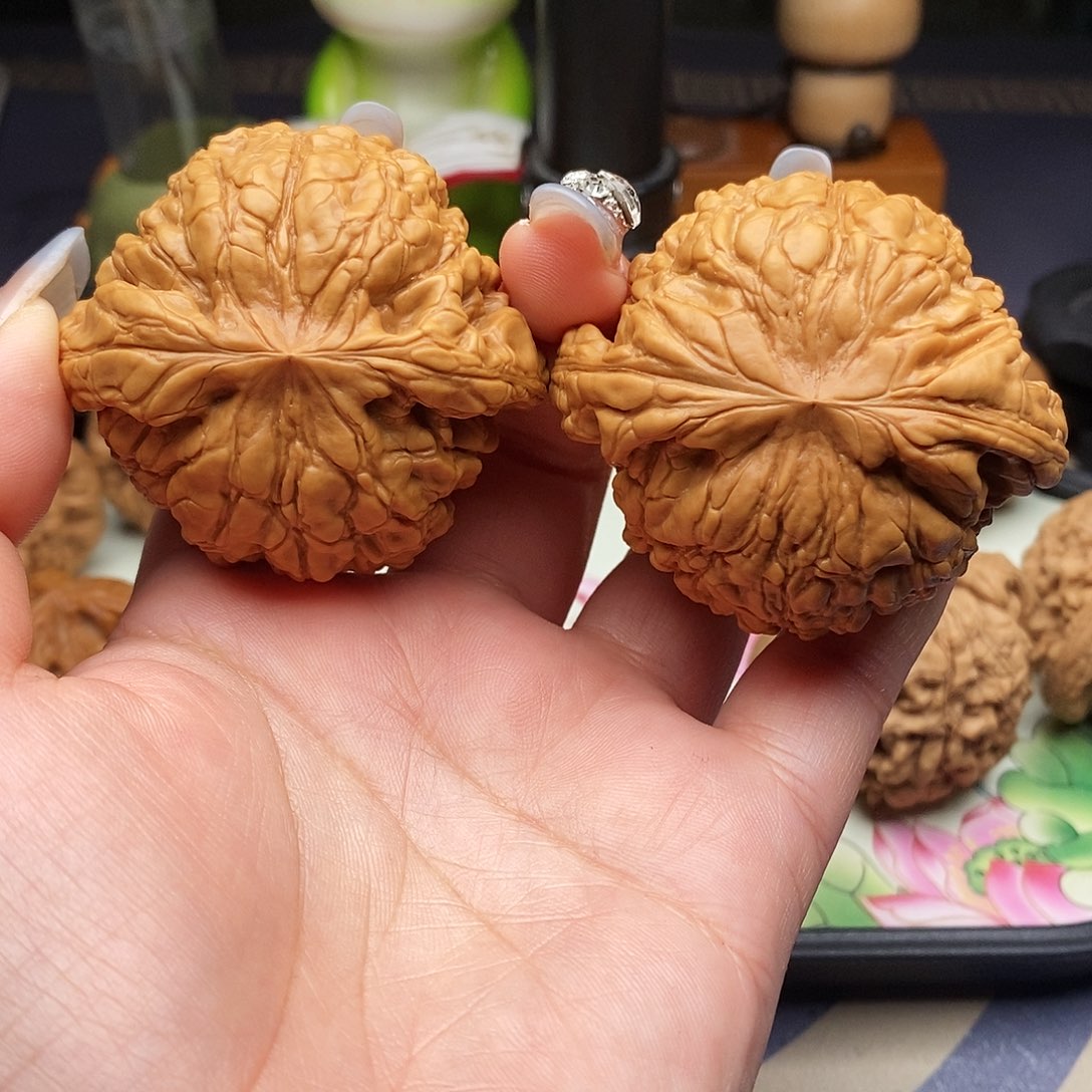 【闪购商品】文玩核桃把件文玩核桃把件