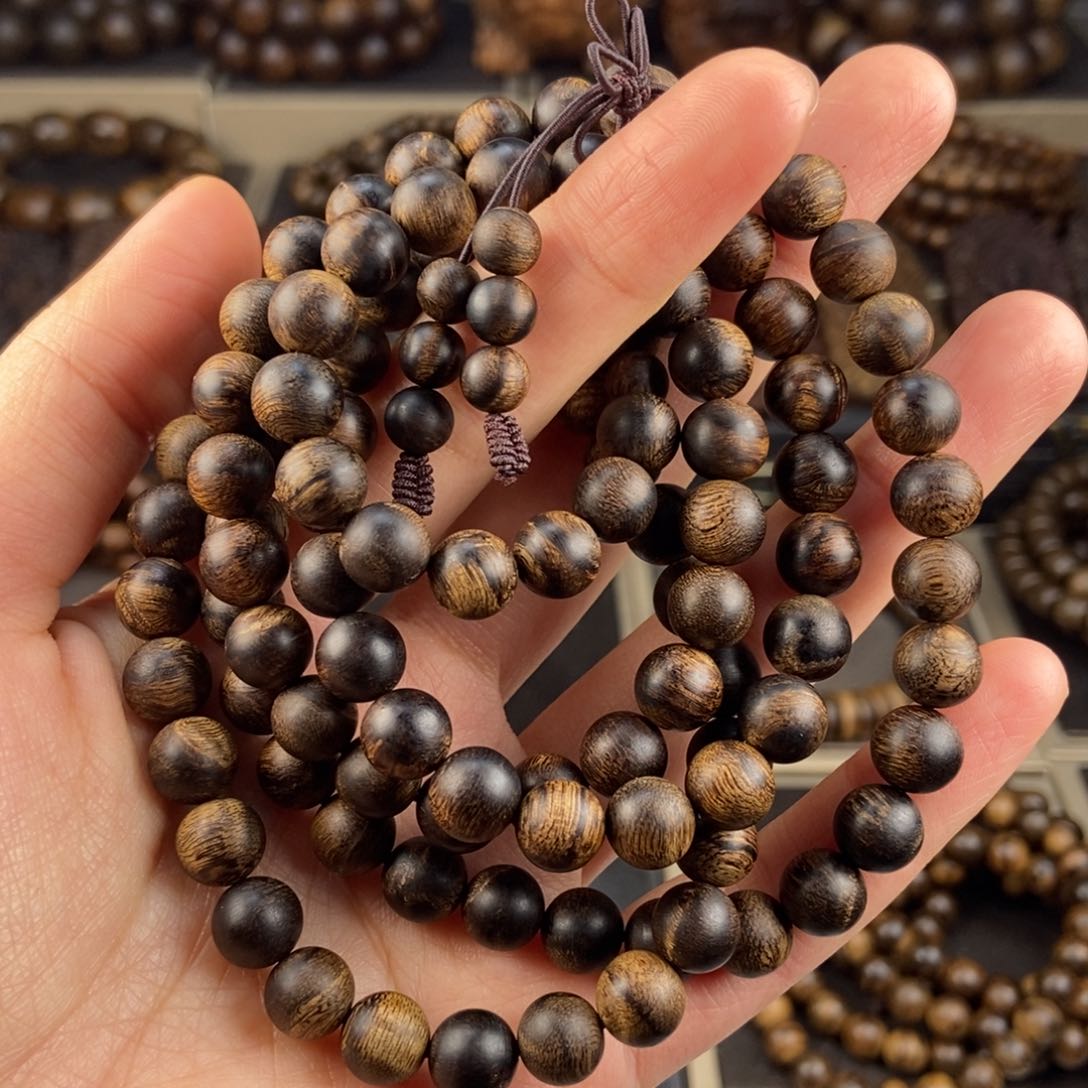 沉香手串金***剂越南芽庄白棋楠玉化留疤