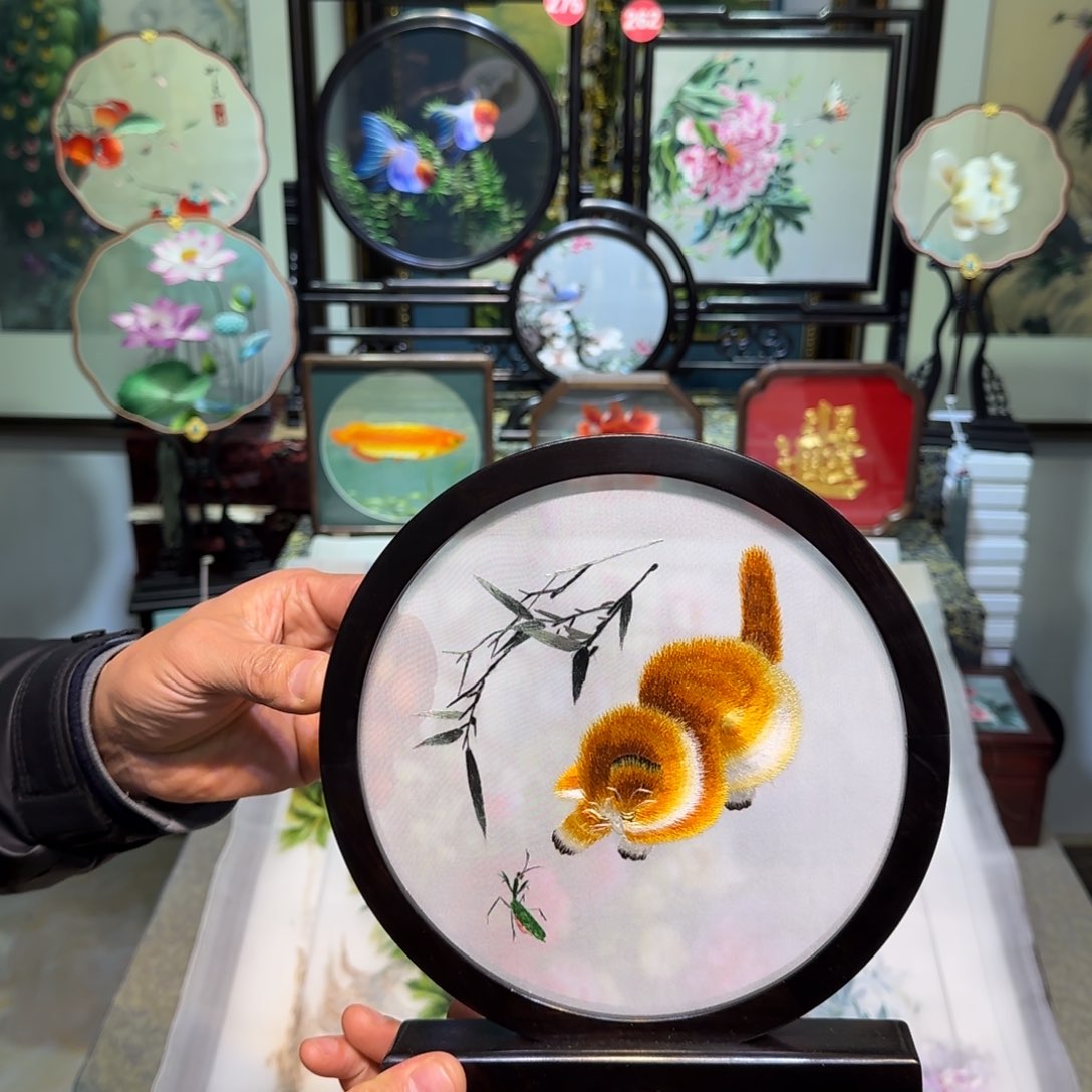 刺绣刺绣工艺精湛