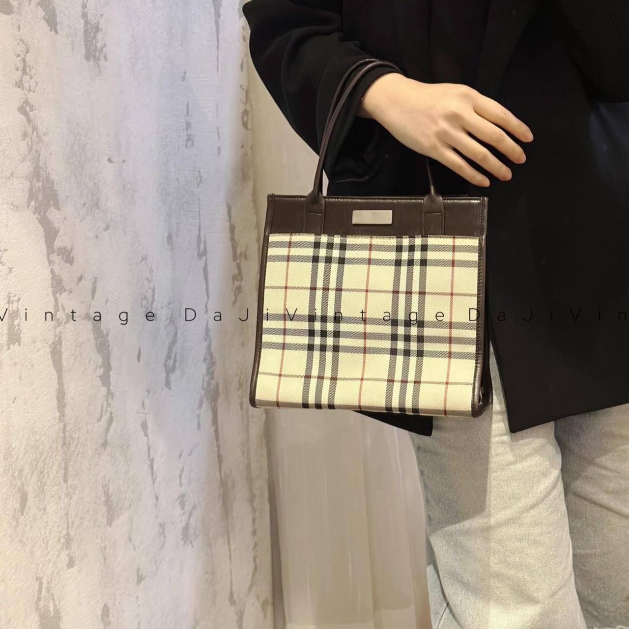 95新 BURBERRY/博柏利 大吉中古/Burberry格纹小琴谱手提包