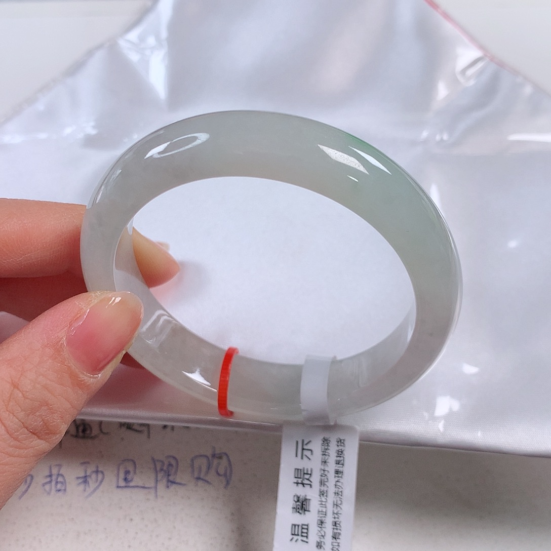 翡翠手镯未镶嵌 正圈 圆条⑧⑨
