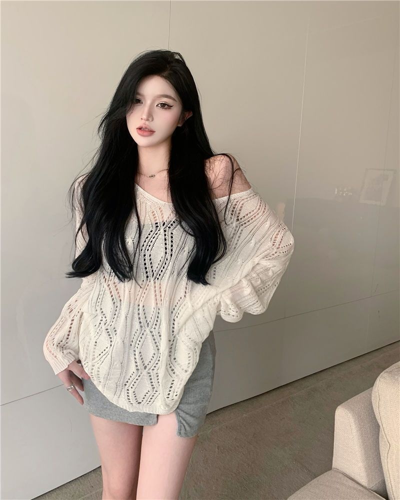 辣妹镂空V领夏季薄款宽松防晒衣罩衫