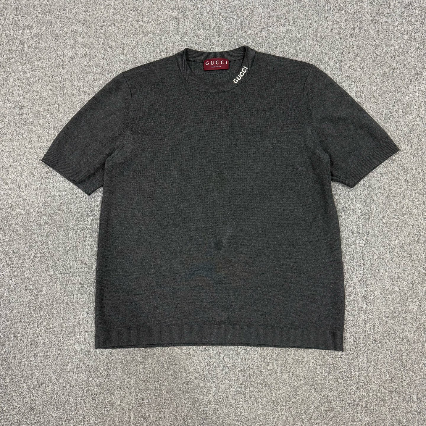 99新 GUCCI/古驰 18438687 古驰 灰色领口字母针织短袖 M码99新