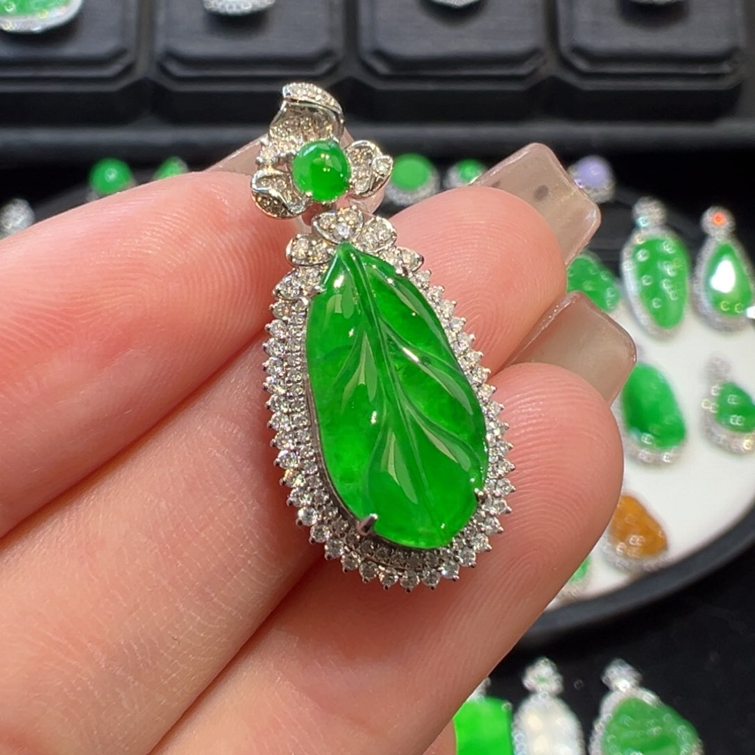 翡翠吊坠(不含链)18K金镶嵌收到货48小时鉴赏期