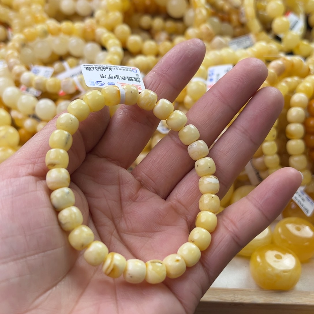 琥珀珠宝奇石未镶嵌