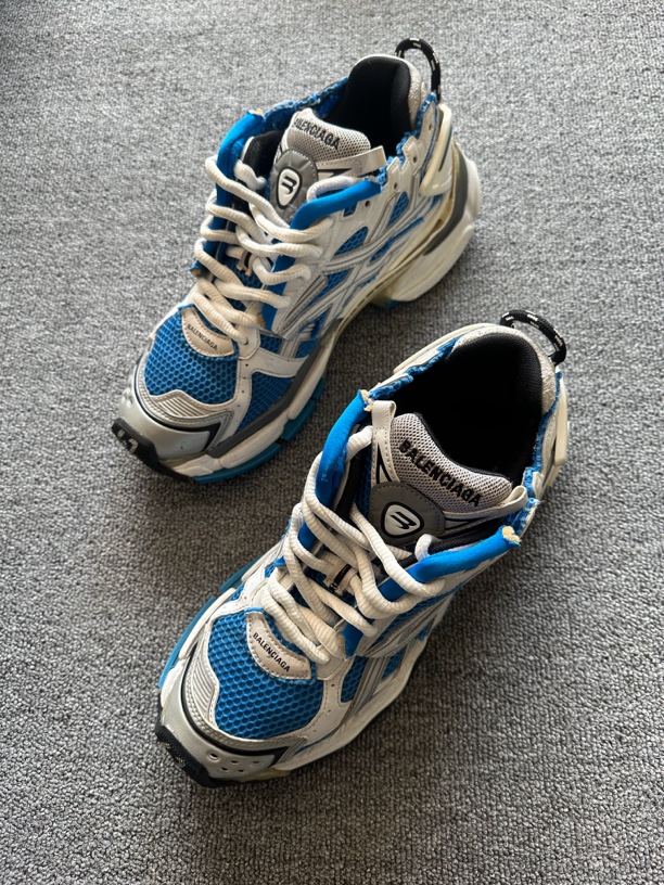 90新 Balenciaga/巴黎世家 42码 runner男士老爹鞋 蓝色