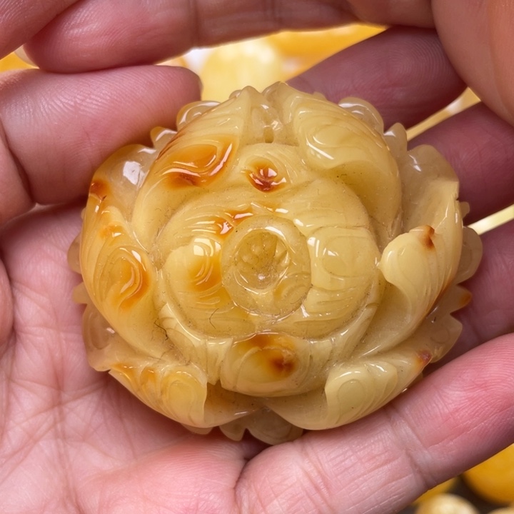 裸石蜜蜡未镶嵌蜜蜡花