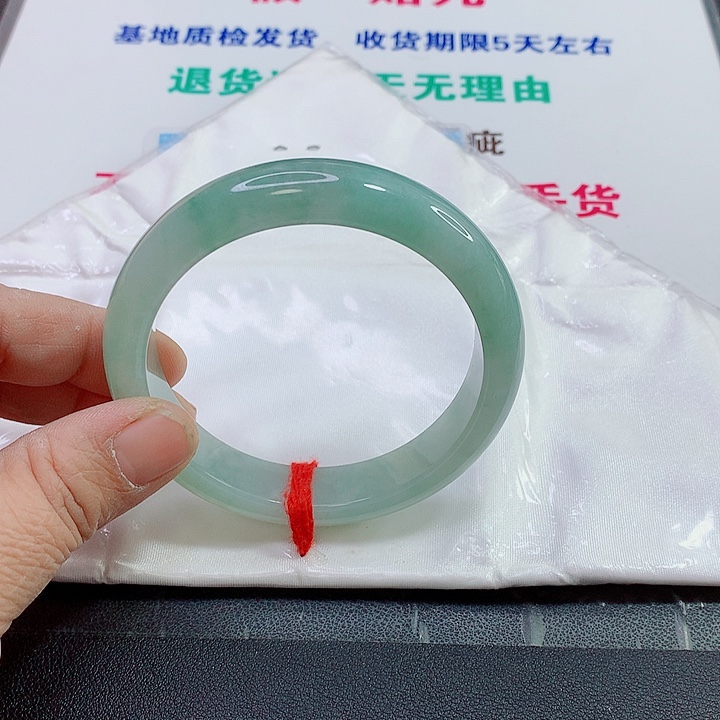 未镶嵌手镯翡翠手镯