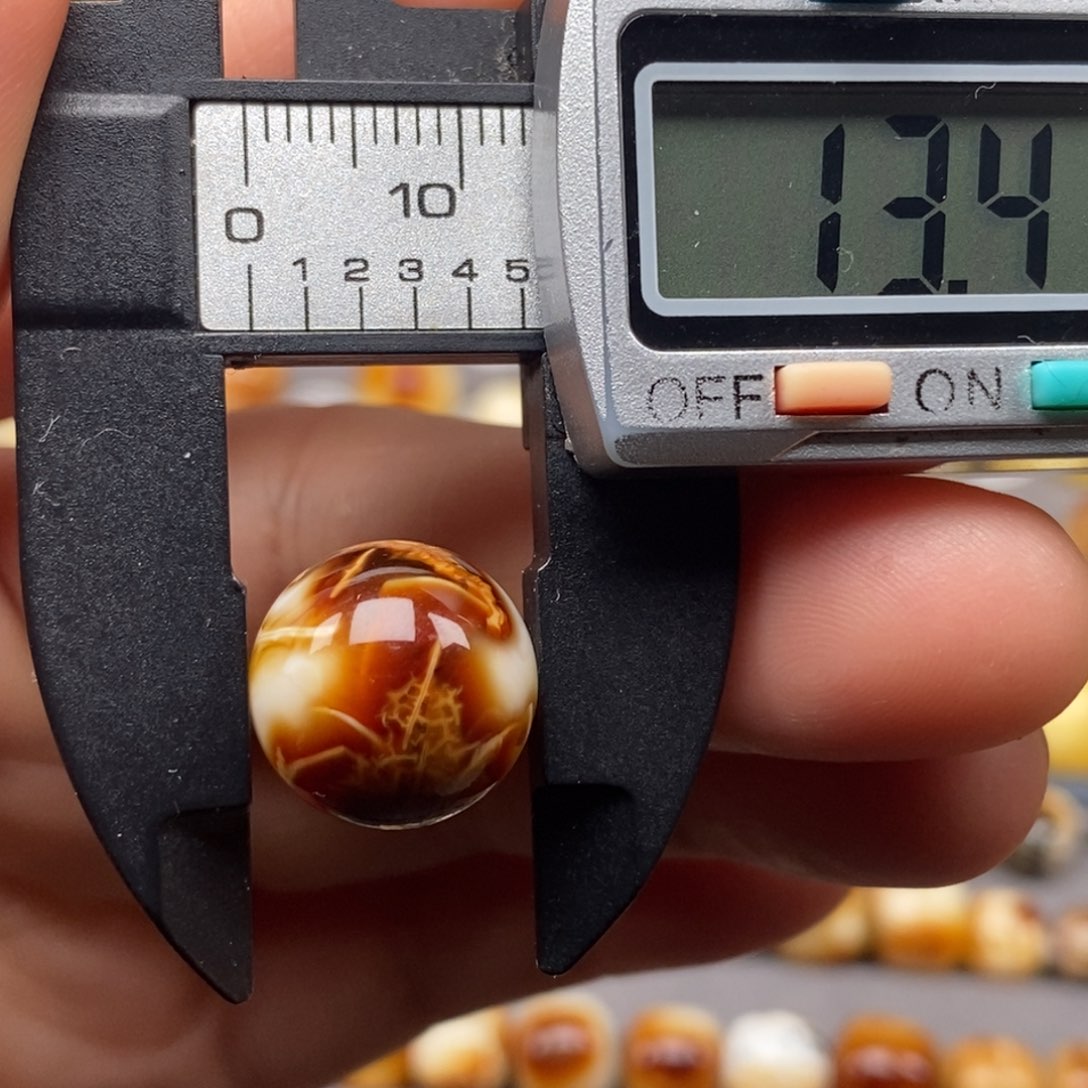 未镶嵌琥珀戒指圆珠