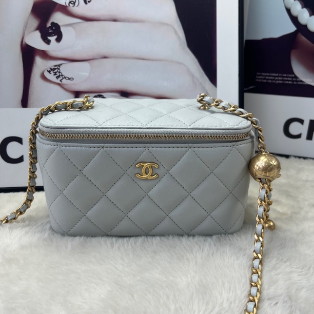 未使用 Chanel/香奈儿 23c浅灰色金球长盒子（芯片未使用）