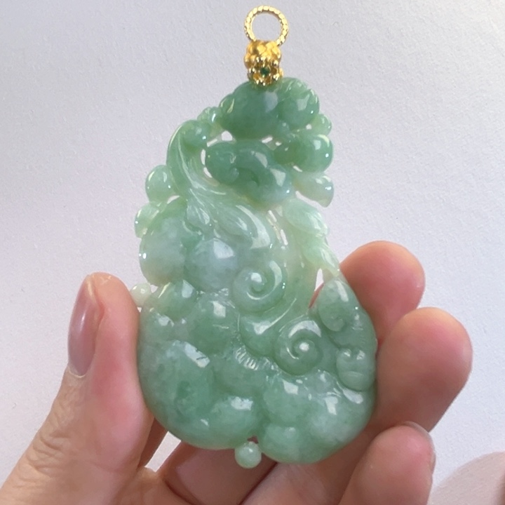 翡翠吊坠(赠链)未镶嵌代编织
