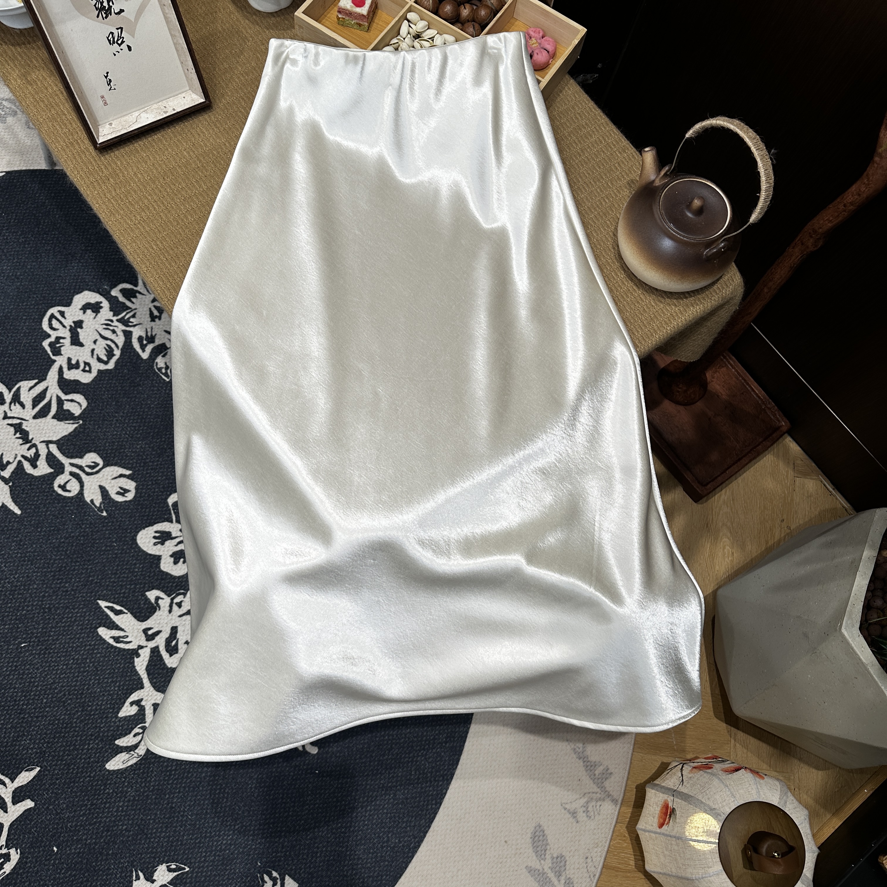 169加绒加厚鱼尾裙秋季新中式缎面半身裙气质休闲百搭高腰裙子