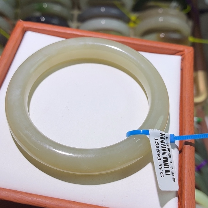 和田玉未镶嵌手镯5657 23