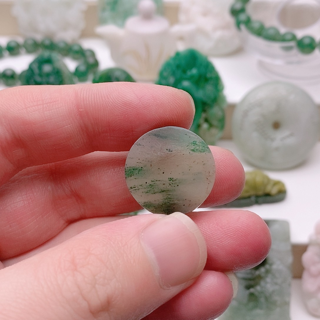 独山玉吊坠未镶嵌