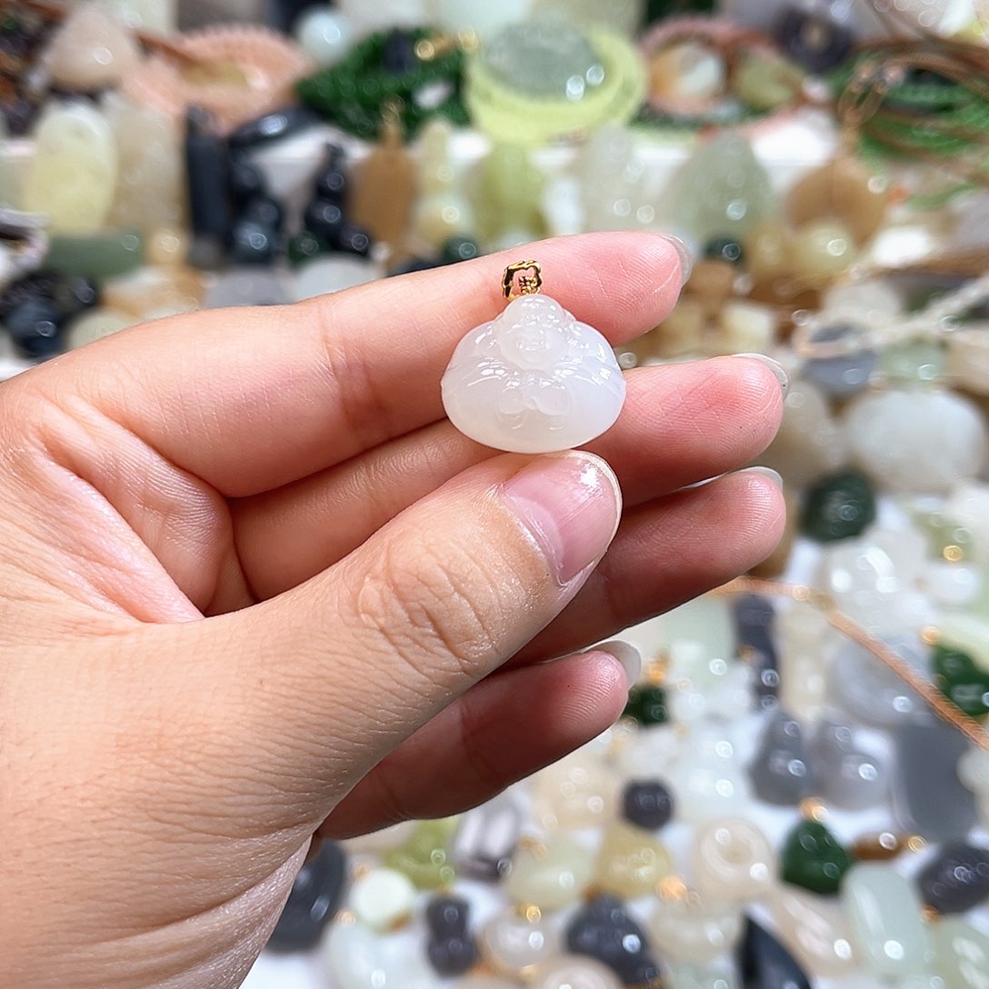 和田玉18K金镶嵌吊坠(赠链)十*呀