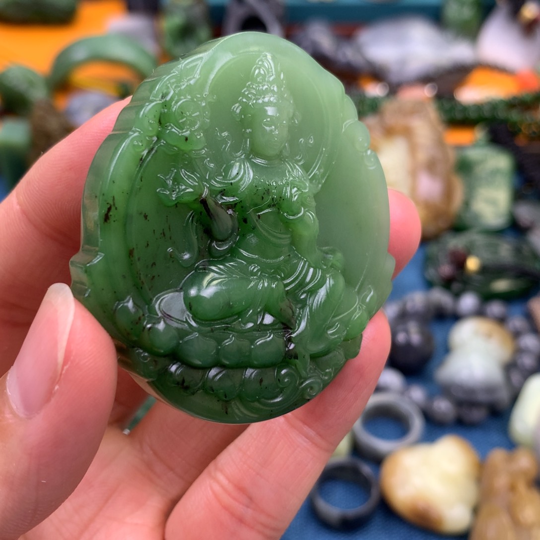 和田玉颈饰未镶嵌