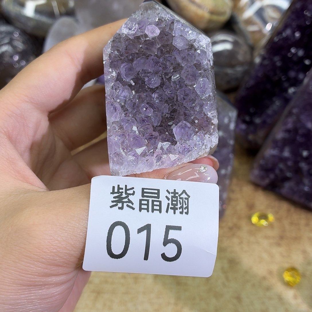 未镶嵌水晶大型摆件（非配饰）