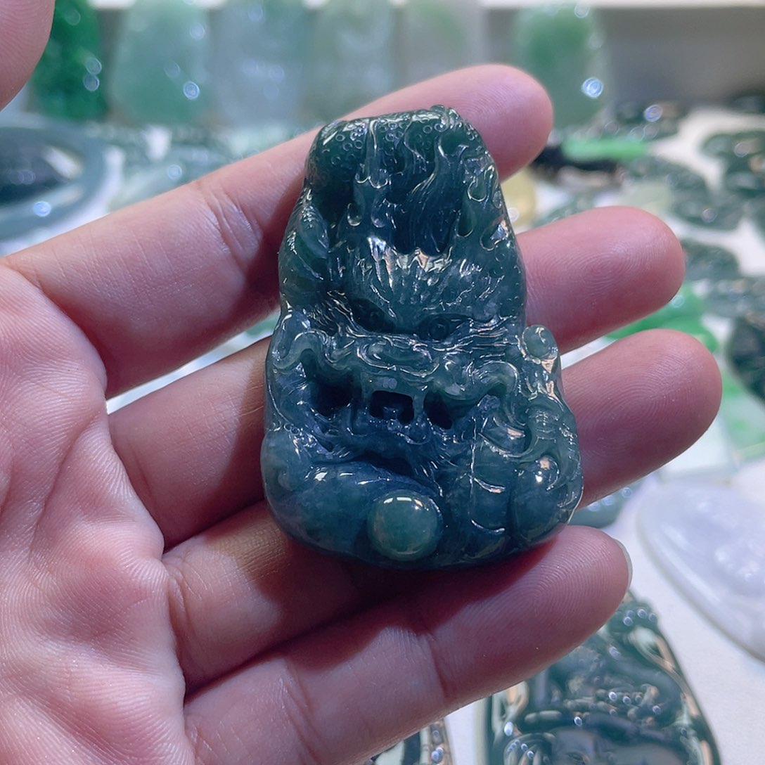 翡翠颈饰未镶嵌翡翠挂件