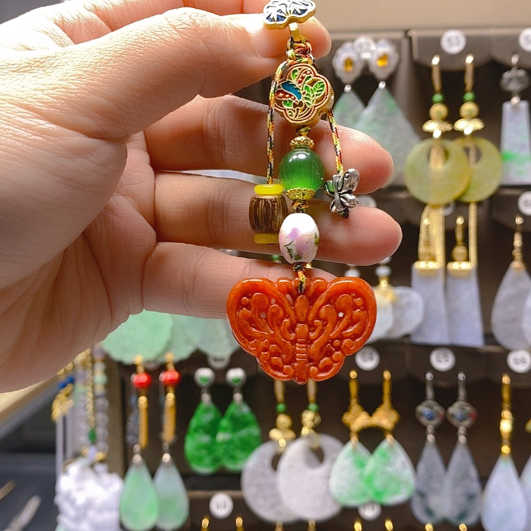 未镶嵌翡翠耳饰翡翠