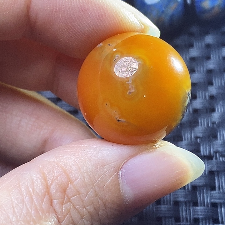 向***暖玛瑙/玉髓未镶嵌颈饰