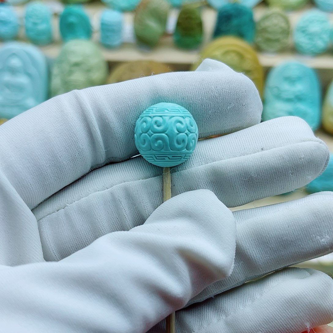 绿松石未镶嵌珠宝奇石