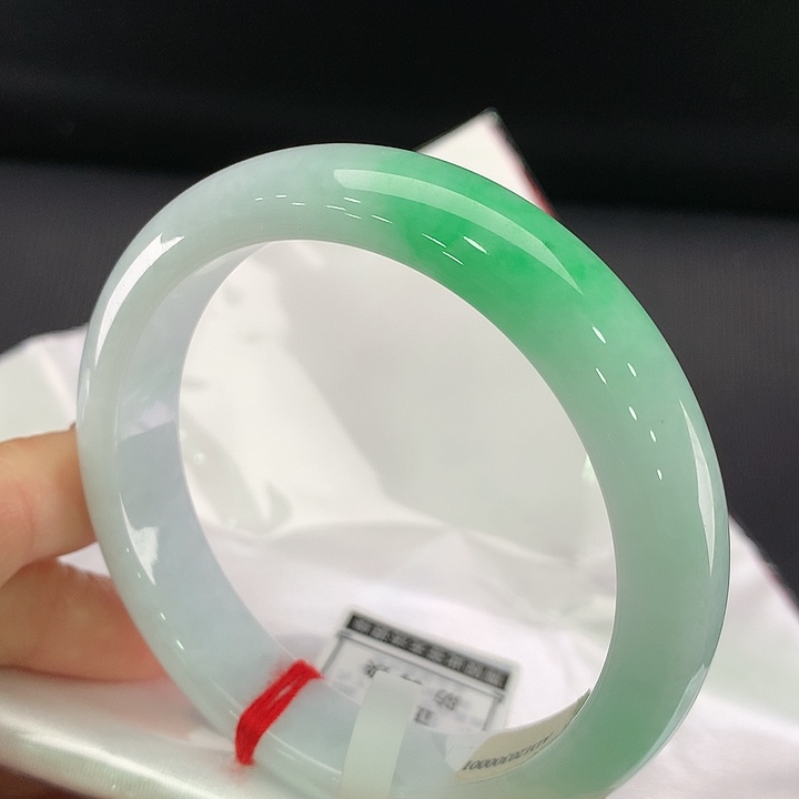 翡翠未镶嵌手镯正圈56